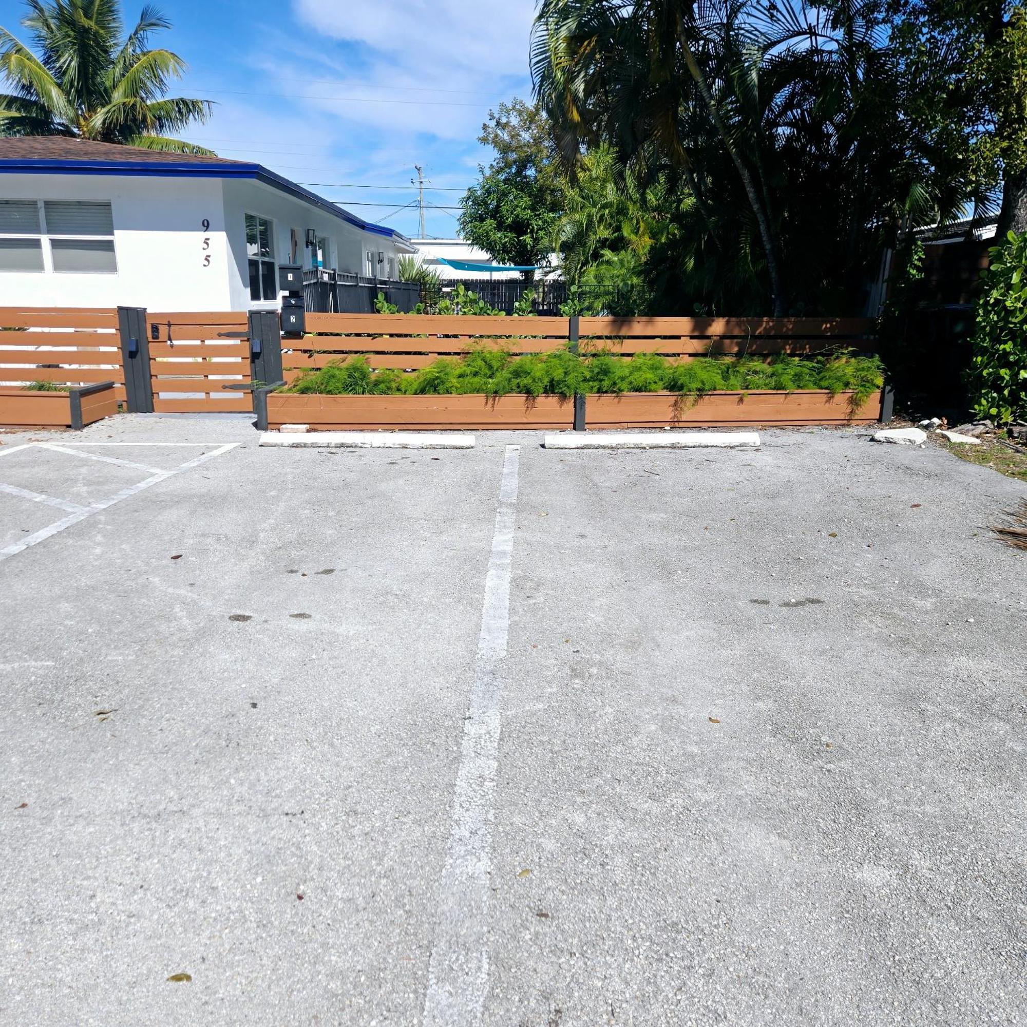 Equipped House W Pool & Patios, Near The Beaches, Prime Location- Ideal For Small Families, Coastal Haven Fort Lauderdale Exterior photo